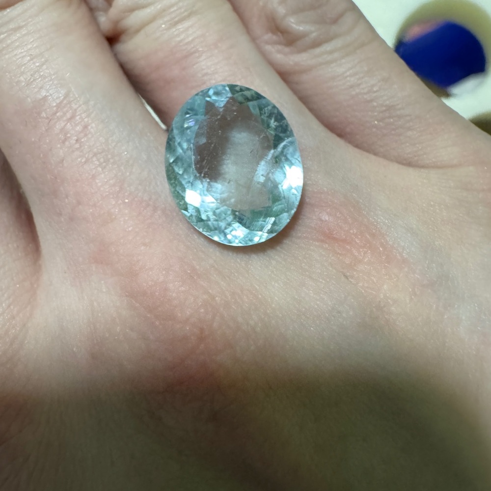 Natural Aquamarine Gemstone Oval. Cut Appx 9Cts